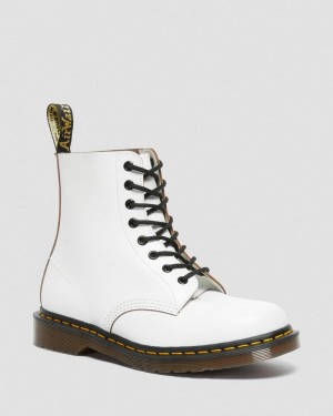 Dr Martin Martens 1460 Vintage Made in England Lace Up Boots (Quilon) Boots White | TR74-H4NK