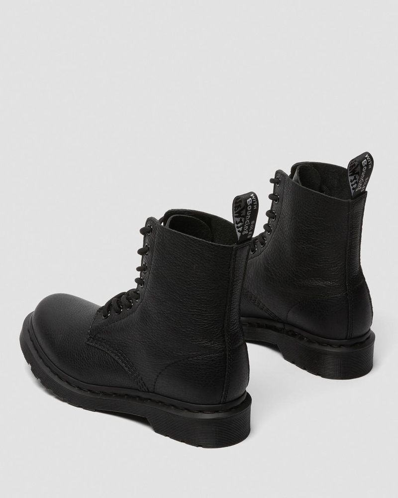 Dr Martin Martens 1460 Pascal - Mono Lace Up Boots (Virginia) Boots Black | ER71-H4UH