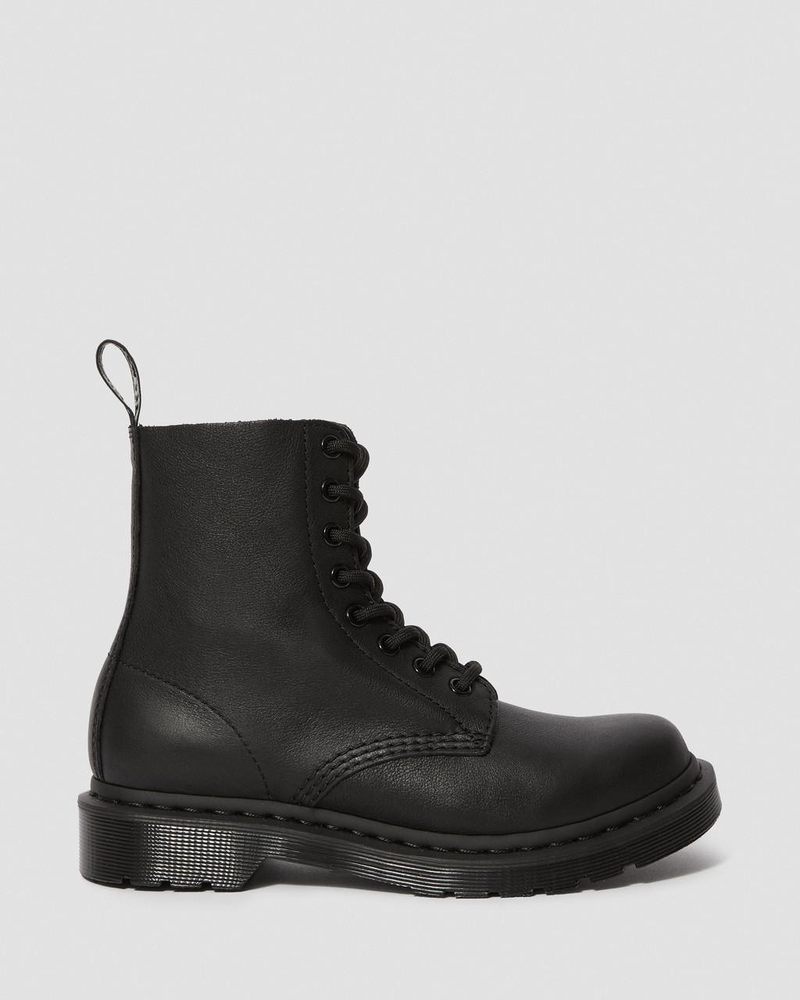 Dr Martin Martens 1460 Pascal - Mono Lace Up Boots (Virginia) Boots Black | ER71-H4UH