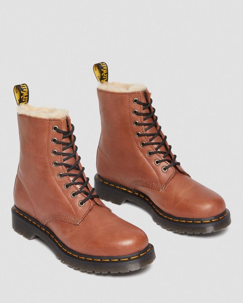 Dr Martin Martens 1460 Serena - Faux Fur-Lined Leather Boots (Farrier) Boots Tan | JL33-H7TG