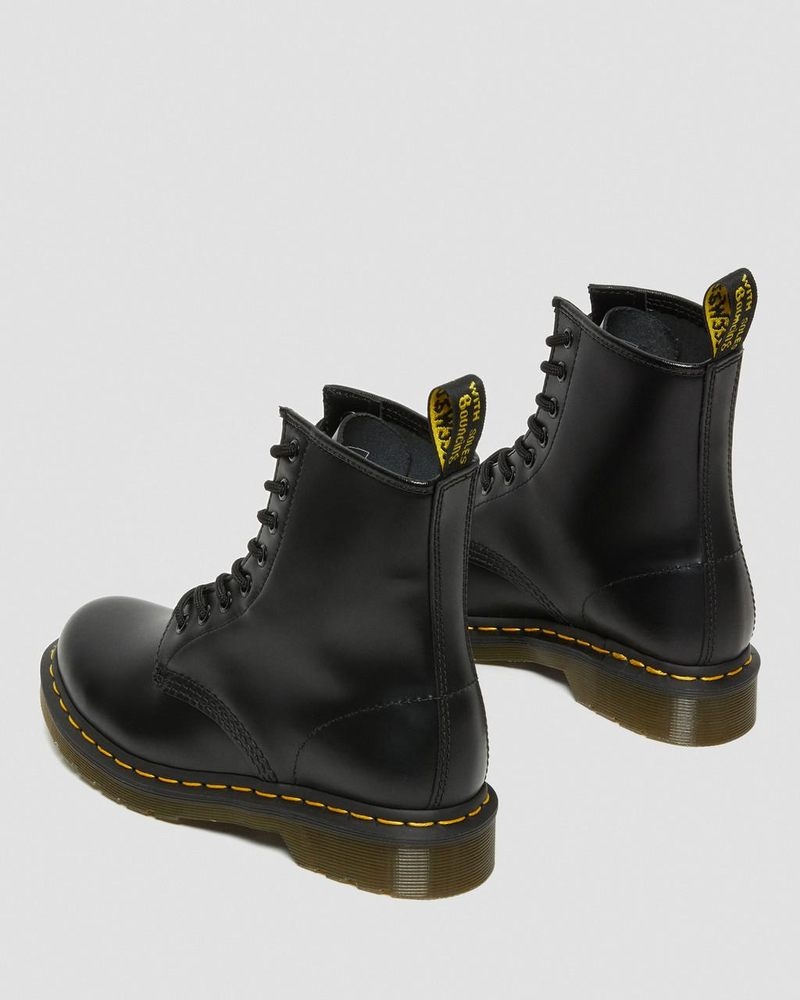 Dr Martin Martens 1460 - Smooth Leather Lace Up Boots (Smooth Leather) Boots Black | HE50-G4DX