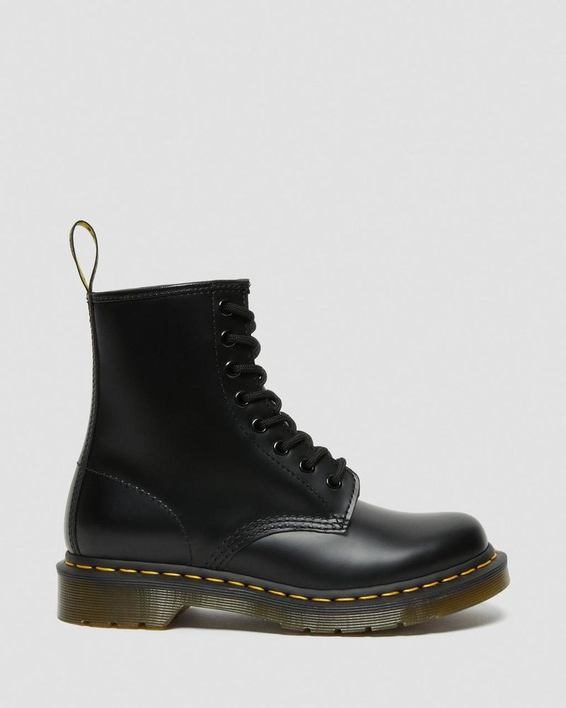 Dr Martin Martens 1460 - Smooth Leather Lace Up Boots (Smooth Leather) Boots Black | HE50-G4DX