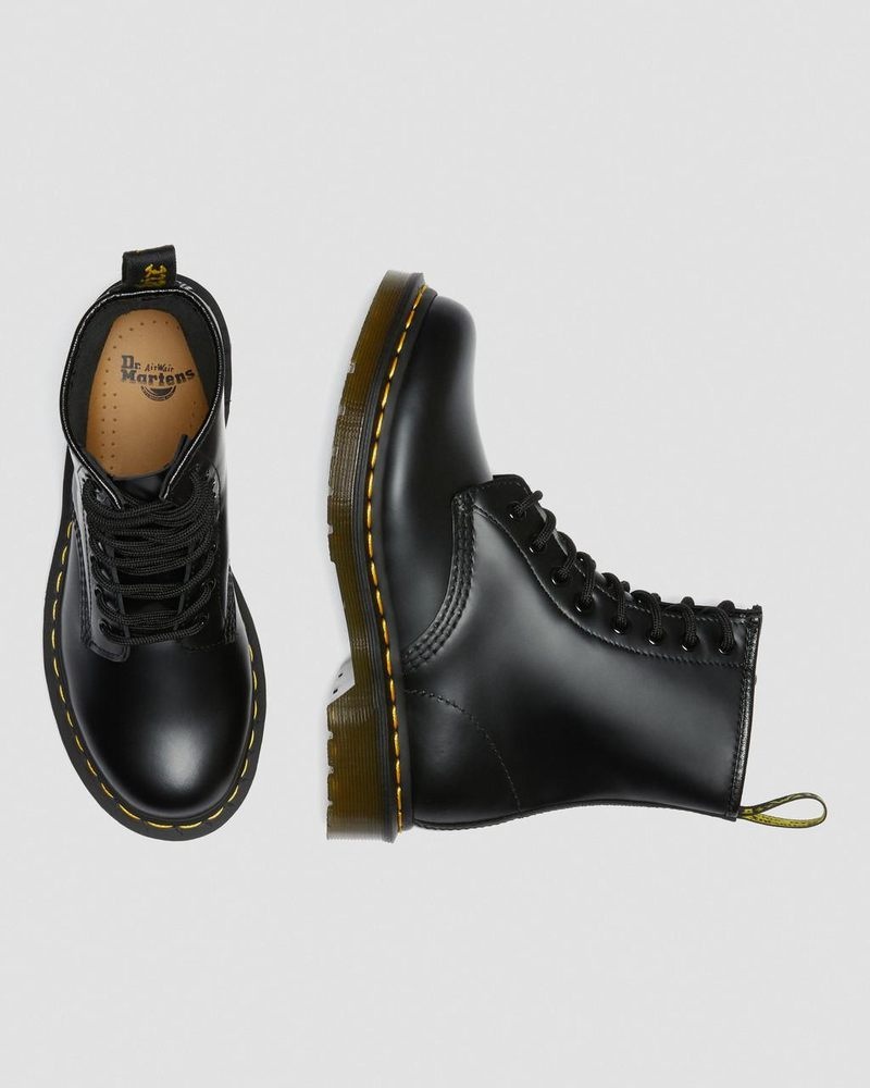 Dr Martin Martens 1460 - Smooth Leather Lace Up Boots (Smooth Leather) Boots Black | HE50-G4DX