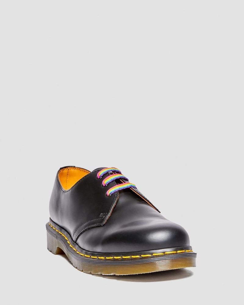 Dr Martin Martens 26 Inch Flat Rainbow Shoe Laces (3-Eye) (Polyester) Shoe Laces Rainbow | EE07-W1YY