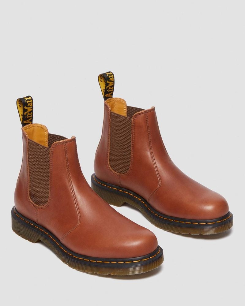 Dr Martin Martens 2976 Carrara Leather Chelsea Boots (Carrara) Boots Saddle Tan | SW83-D9KY