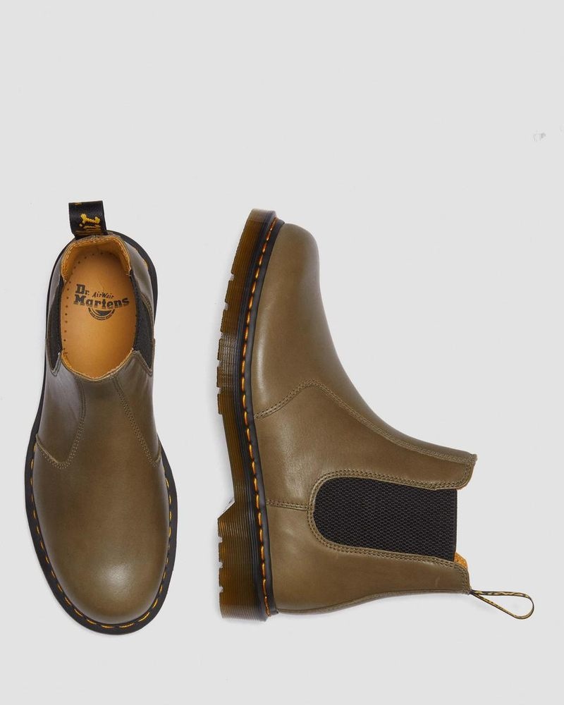 Dr Martin Martens 2976 Carrara Leather Chelsea Boots (Carrara) Boots Olive | UZ48-W2CK