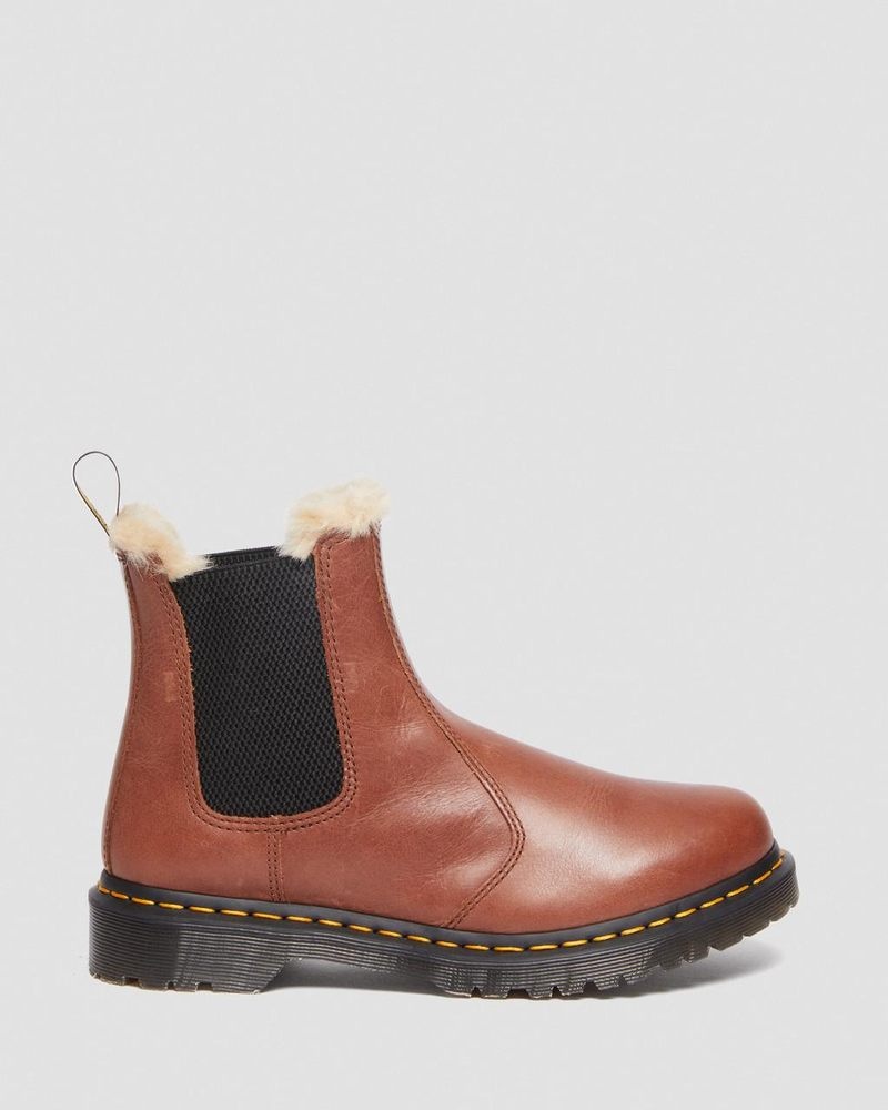 Dr Martin Martens 2976 Leonore - Faux Fur-Lined Chelsea Boots (Farrier) Boots Tan | TG29-P6VK