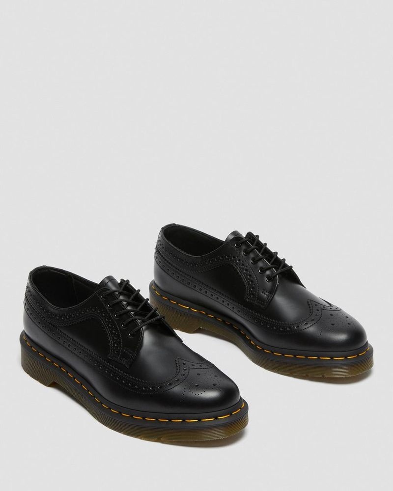 Dr Martin Martens 3989 Yellow Stitch Smooth Leather Brogue Shoes (Smooth Leather) Shoes Black | JJ28-L1YU