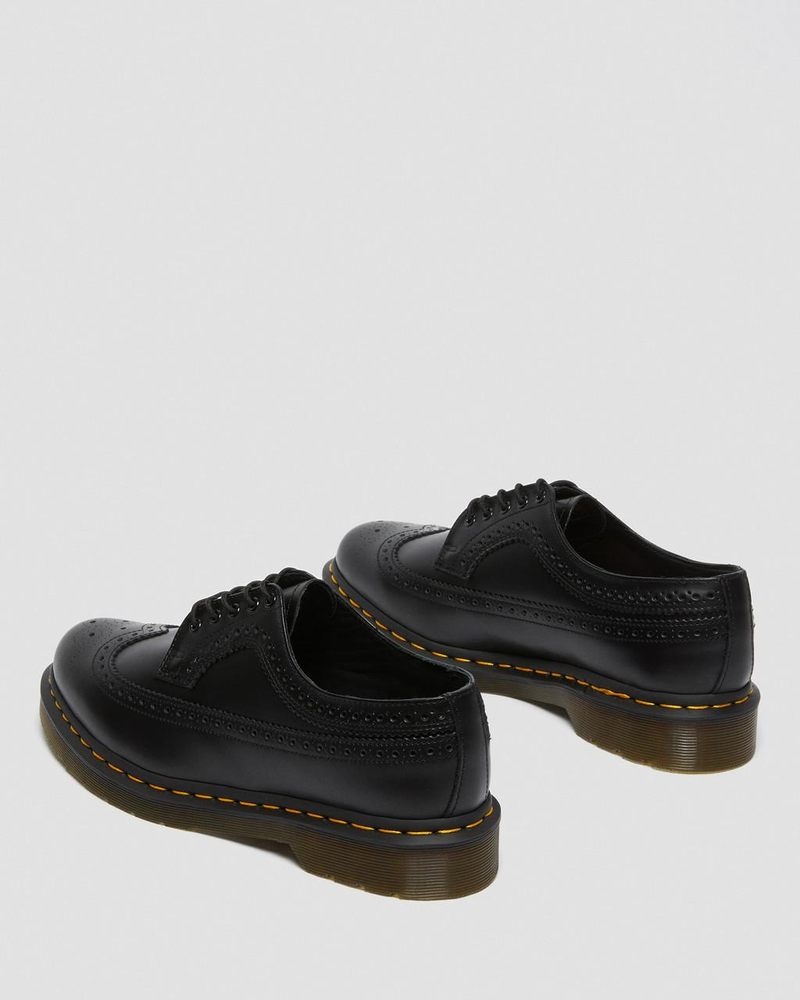 Dr Martin Martens 3989 Yellow Stitch Smooth Leather Brogue Shoes (Smooth Leather) Shoes Black | JJ28-L1YU