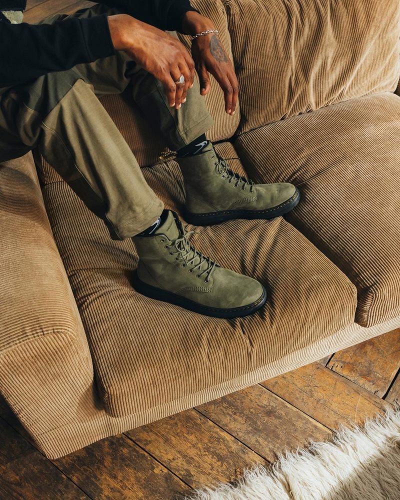 Dr Martin Martens Crewson Nubuck Leather Everyday Boots (Buffbuck) Boots Dms Olive | ON97-B6XS