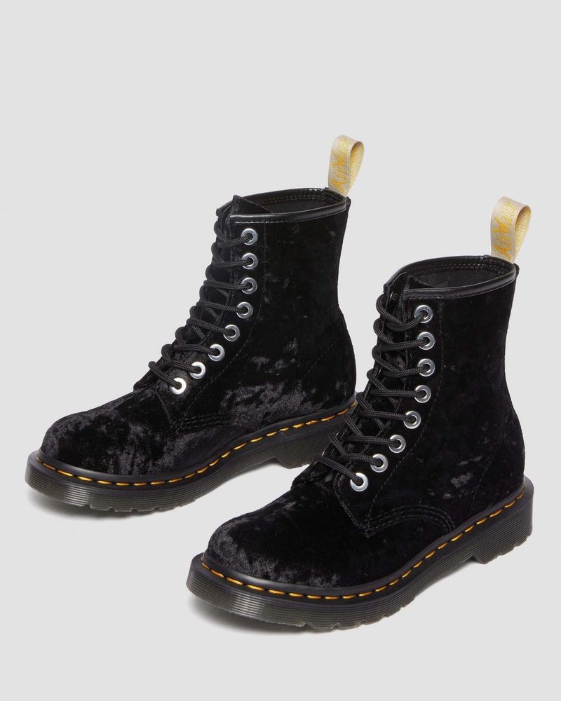 Dr Martin Martens Vegan 1460 - Crushed Velvet Lace Up Boots (Crushed Velvet) Boots Black | KI36-Q9DS