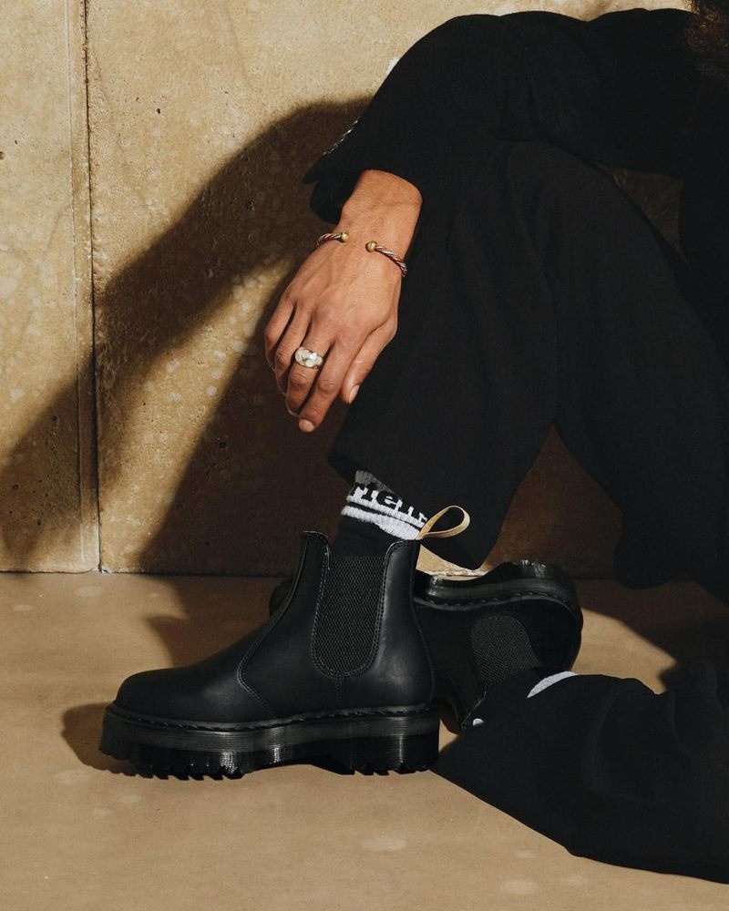 Dr Martin Martens Vegan 2976 Felix Platform Chelsea Boots (Felix Rub Off) Platforms Boots Black | PT27-E1CO